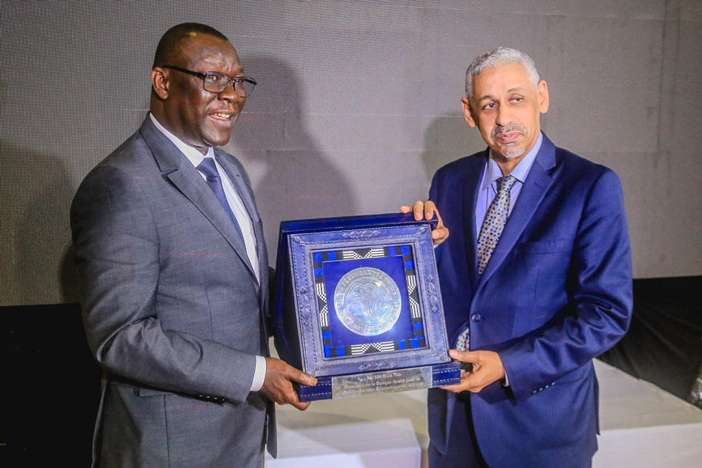 Le Fonds de Solidarité Africain félicite Dr. Sidi...